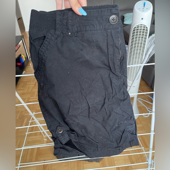 Black cargo short - Picture 2 of 2